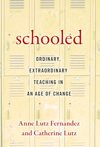 Imagen de archivo de Schooled--Ordinary, Extraordinary Teaching in an Age of Change a la venta por ThriftBooks-Atlanta