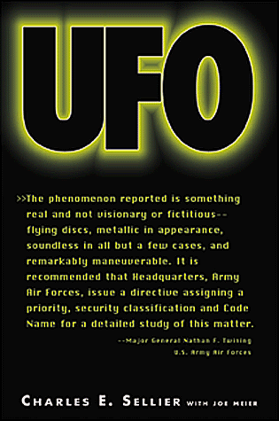 Imagen de archivo de UFO a la venta por ThriftBooks-Atlanta