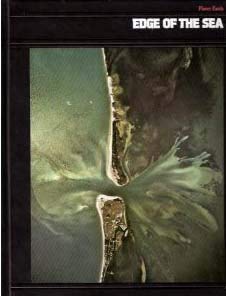 Beispielbild fr Edge of the Sea (Planet Earth series) zum Verkauf von Lowry's Books