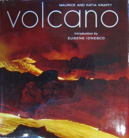 9780810905573: Volcano