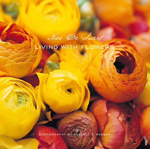 Imagen de archivo de Living with Flowers a la venta por Seattle Goodwill