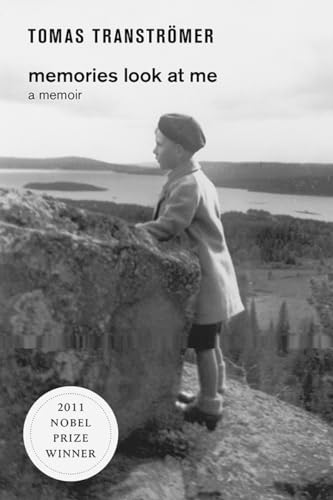 Imagen de archivo de Memories Look at Me: A Memoir a la venta por Free Shipping Books