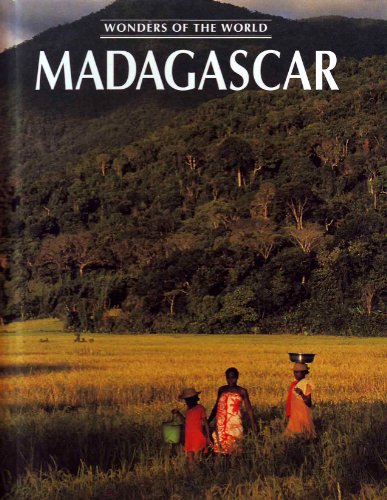 9780811463720: Madagascar (Wonders of the World)