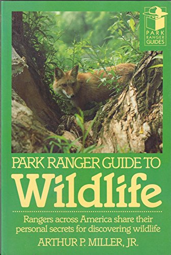 Imagen de archivo de Park Ranger Guide to Wildlife a la venta por UHR Books