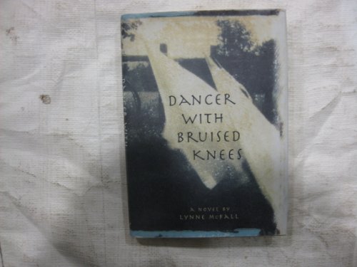 Imagen de archivo de Dancer with Bruised Knees a la venta por ThriftBooks-Dallas