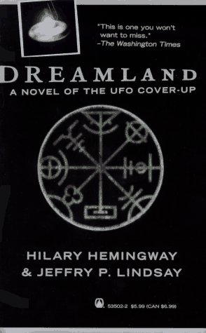 Beispielbild fr Dreamland: A Novel of the Ufo Cover-Up zum Verkauf von Half Price Books Inc.