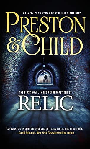 Beispielbild fr Relic (Pendergast, Book 1) zum Verkauf von Zoom Books Company