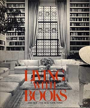 Imagen de archivo de Living with books;: 118 designs for homes and offices a la venta por HPB-Movies