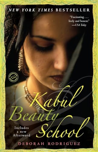 Beispielbild fr Kabul Beauty School: An American Woman Goes Behind the Veil zum Verkauf von Wonder Book