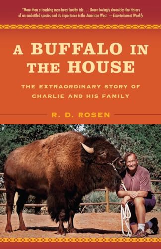 Imagen de archivo de A Buffalo in the House : The Extraordinary Story of Charlie and His Family a la venta por Better World Books