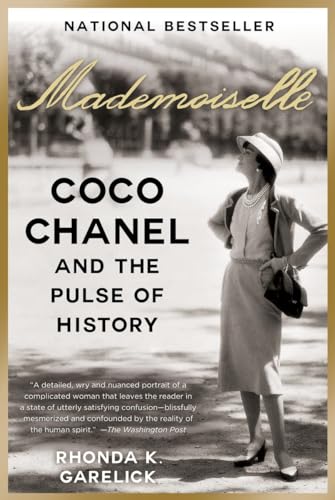 Imagen de archivo de Mademoiselle: Coco Chanel and the Pulse of History a la venta por BooksRun