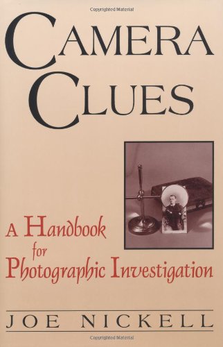 Beispielbild fr Camera Clues : A Handbook for Photographic Investigation zum Verkauf von Better World Books