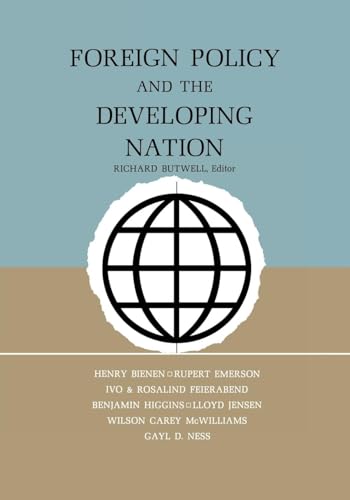 9780813147482: Foreign Policy and the Developing Nation