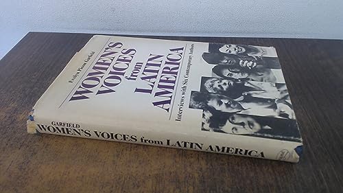 Stock image for Women's Voices from Latin America: Selections from Twelve Contemporary Authors for sale by Open Books