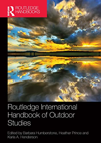 9780815384052: Routledge International Handbook of Outdoor Studies (Routledge International Handbooks)