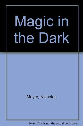 9780816012565: Magic in the Dark: A Young Viewer's History of the Movies