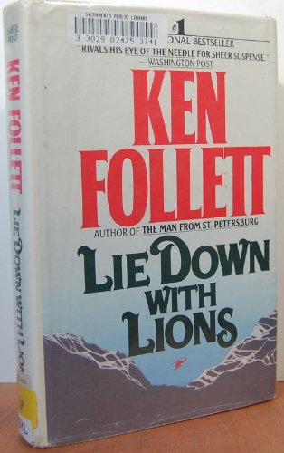 Imagen de archivo de Lie Down With Lions (G K Hall Large Print Book Series) a la venta por Discover Books