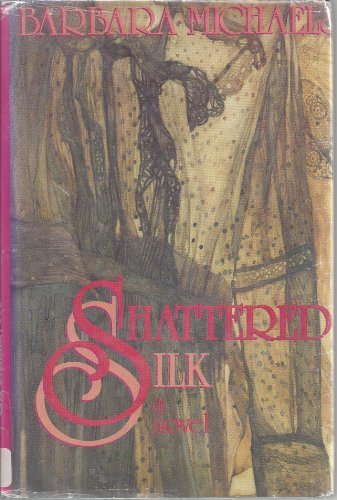 9780816142866: Shattered Silk (G K Hall Large Print Book Series)