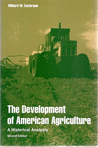 Beispielbild fr Development of American Agriculture: A Historical Analysis zum Verkauf von BookResQ.