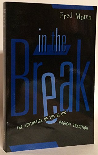 Imagen de archivo de In The Break Format: Paperback a la venta por INDOO