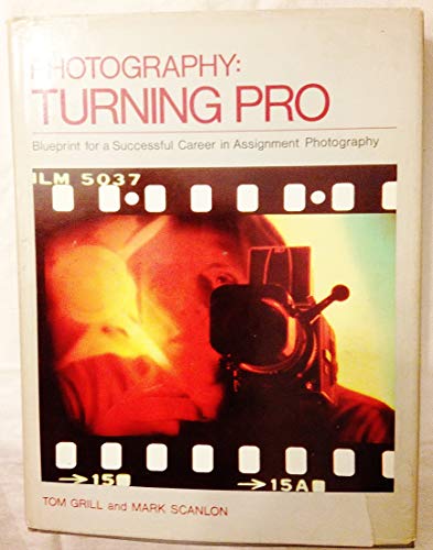 Imagen de archivo de Photography : turning pro a la venta por J. Lawton, Booksellers