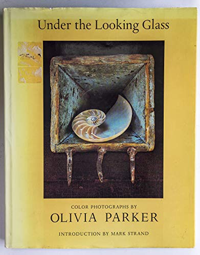 9780821215562: Under The Looking Glass (A New York Graphic Society book)
