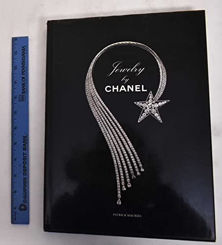 Beispielbild fr Jewelry by Chanel zum Verkauf von ThriftBooks-Atlanta