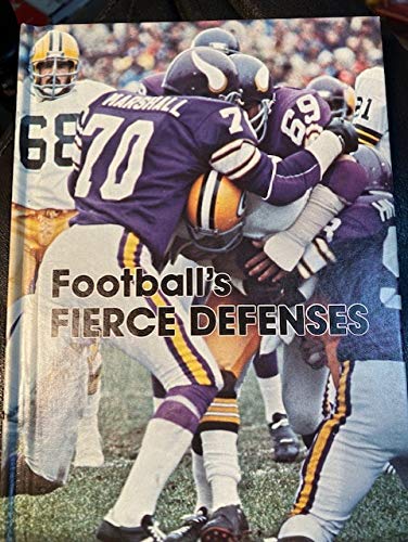 Football's Fierce Defenses (The Sports Heroes Library) (9780822510574) by Aaseng, Nathan