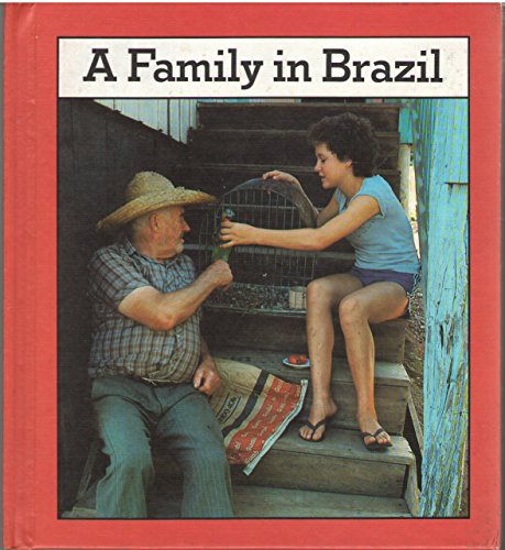 Imagen de archivo de A Family in Brazil a la venta por Better World Books