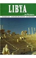 9780822519072: Libya In Pictures (Visual Geography Series)