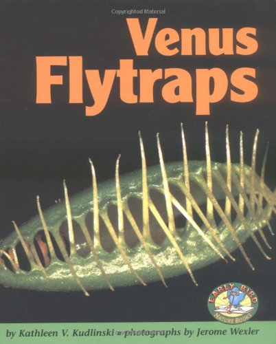 9780822530152: Venus Flytraps (Early Bird Nature Books)