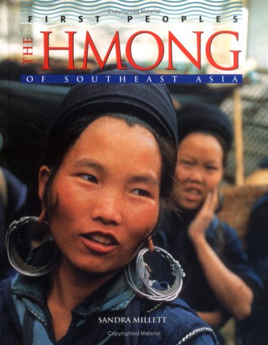 9780822548522: The Hmong of Southeast Asia (First Peoples)