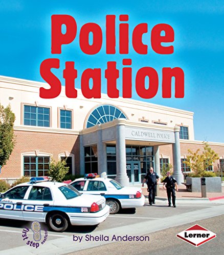 Imagen de archivo de Police Station Format: Paperback a la venta por INDOO