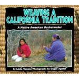 9780822597308: Weaving a California Tradition: A Native American Basketmaker