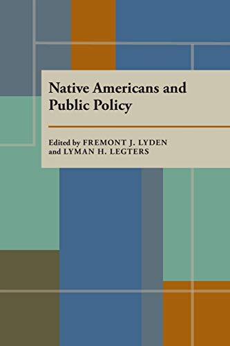 9780822985396: Native Americans and Public Policy