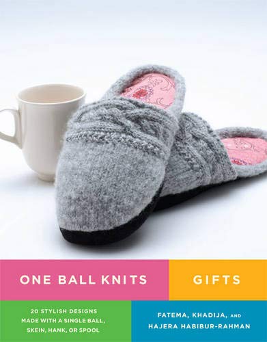 Beispielbild fr One Ball Knits Gifts: 20 Stylish Designs Made with a Single Ball, Skein, Hank, or Spool zum Verkauf von Buchpark