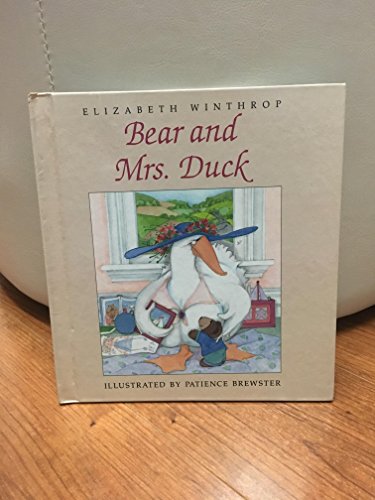 Beispielbild fr Bear and Mrs. Duck zum Verkauf von Gulf Coast Books