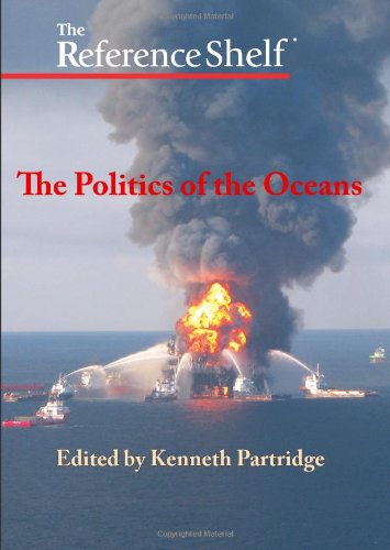 9780824211110: Reference Shelf: Politics of the Oceans: 0
