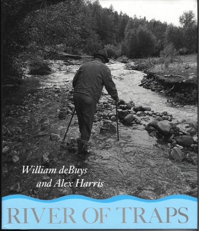 Imagen de archivo de River of Traps: A Village Life a la venta por HPB-Diamond