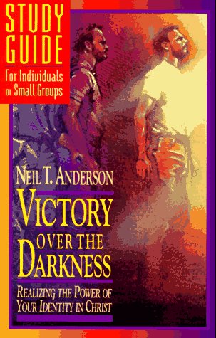 9780830716692: Victory Over the Darkness, Realizing the Power of Your Identity in Christ Study Guide