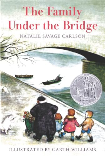 Beispielbild fr The Family Under the Bridge zum Verkauf von Books Unplugged