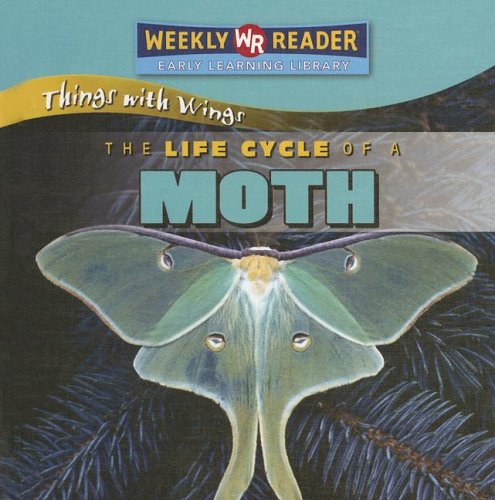 Imagen de archivo de The Life Cycle of a Moth a la venta por Better World Books: West