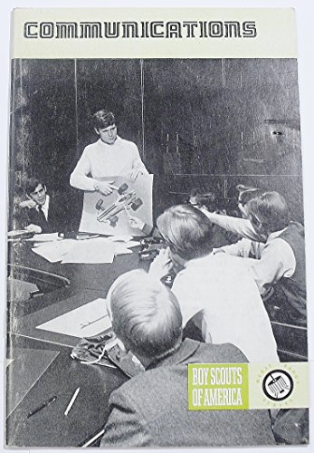 Imagen de archivo de Communications a la venta por Better World Books
