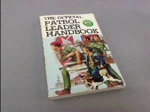 Imagen de archivo de The Official Patrol Leader Handbook a la venta por Top Notch Books