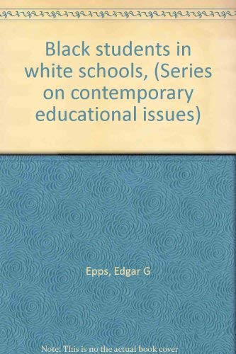Beispielbild fr Black Students in White Schools zum Verkauf von Better World Books Ltd
