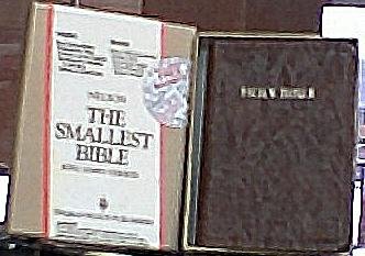 9780840705549: Holy Bible, King James Version No. 104Br Smallest Pocket Brown Bonded Leather