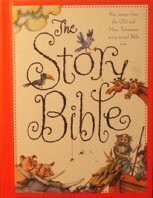 Beispielbild fr The Story Bible: Key Stories from the Old and New Testament Using Actual Bible Text zum Verkauf von Wonder Book