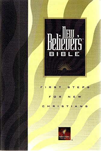 Beispielbild fr New Believer's Bible: First Steps for New Christians (New Living Translation) zum Verkauf von SecondSale