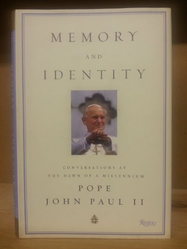 Beispielbild fr Memory and Identity: Conversations at the Dawn of a Millennium zum Verkauf von WorldofBooks