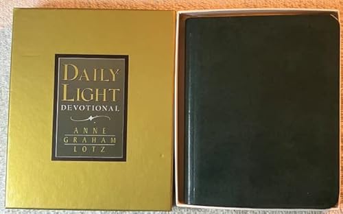 Daily Light Devotional Nkjv Green (9780849954658) by Anne Graham Lotz